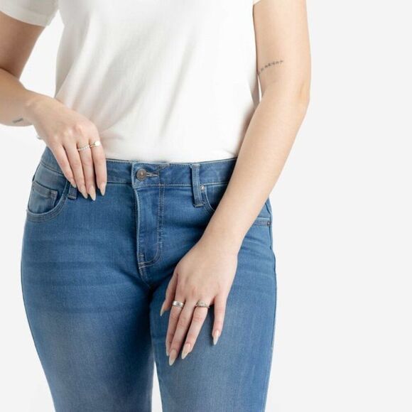 NEW Lularoe NWT Skinny Denim Medium Blue Wash Slimming Panel Stretch Comfy - Picture 3 of 6